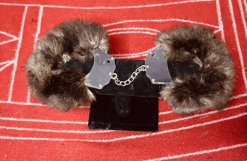 Sea Otter Metal Cuffs w/ Safety Release