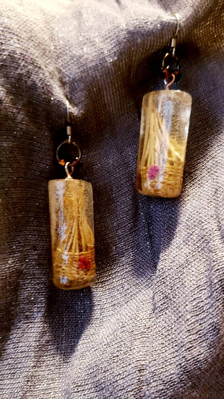 Fossilized Woven Basket Earrings-Red Berry