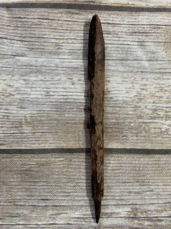 Walrus ivory harpoon tip artifact