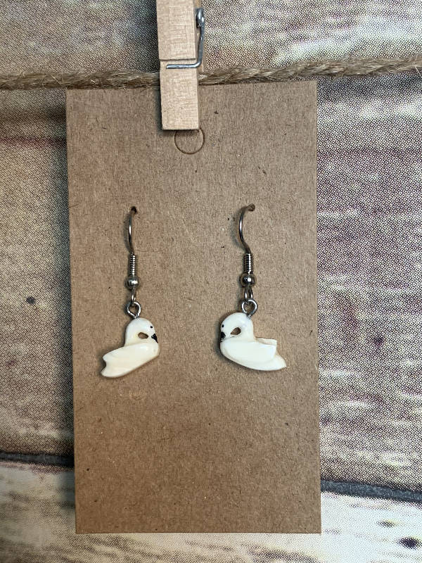 Ivory swan earrings