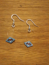 Load image into Gallery viewer, Beaded earrings