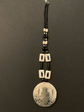 Load image into Gallery viewer, Necklace with Arrow-head/salmon skin