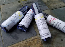 Load image into Gallery viewer, Devil&#39;s Club All Natural Allergy Relief Essential Oil Blend Roll on